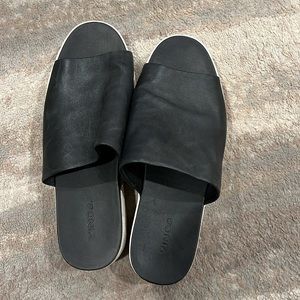 VINCE Sandals